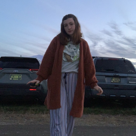 Meet your Posher, Mackenzie - Picture 5 of 6